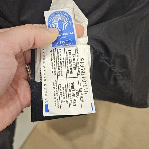 Canada Goose Lorette Parka - Picture 8 of 14